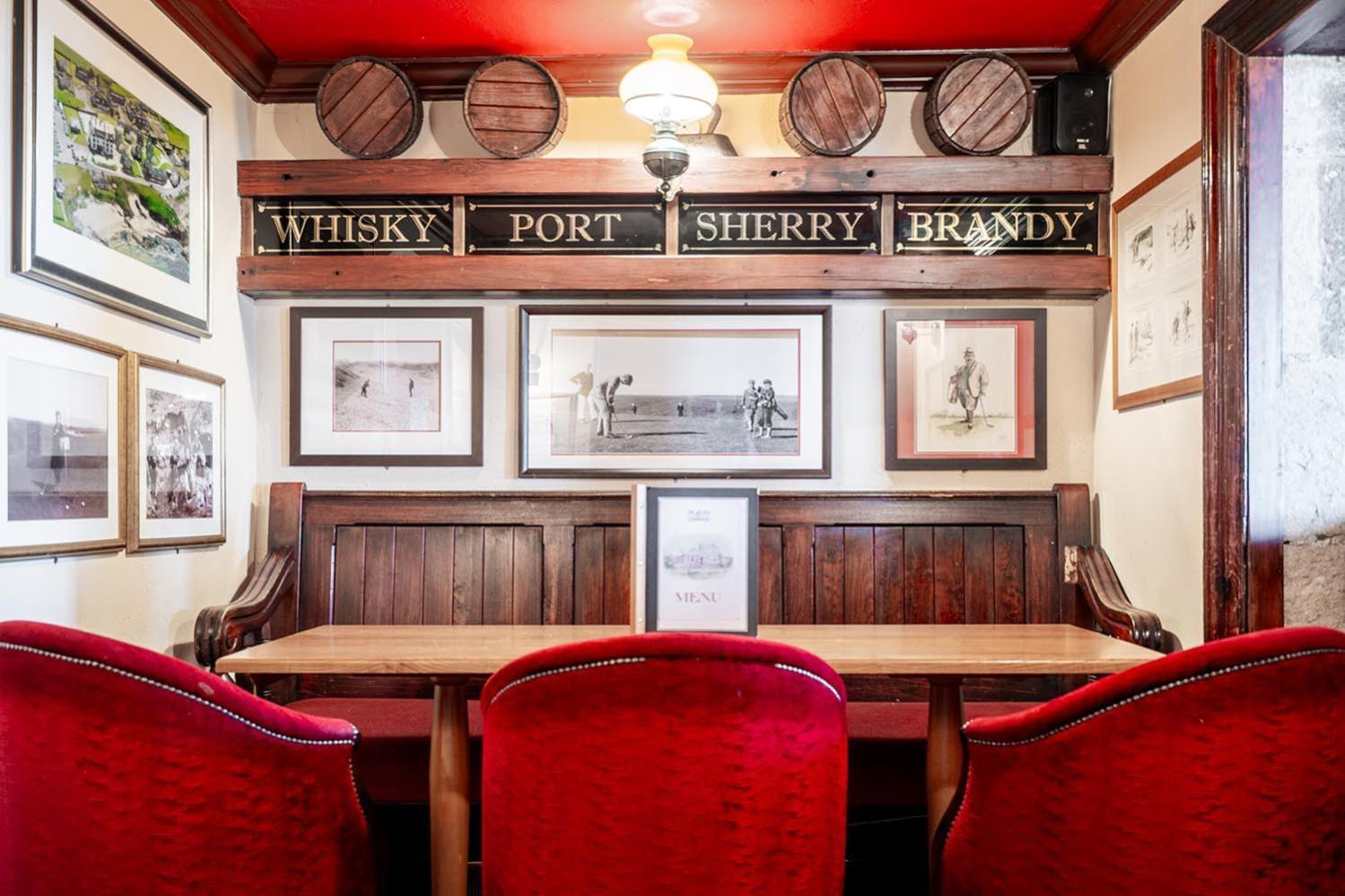 The Ugadale Country house *